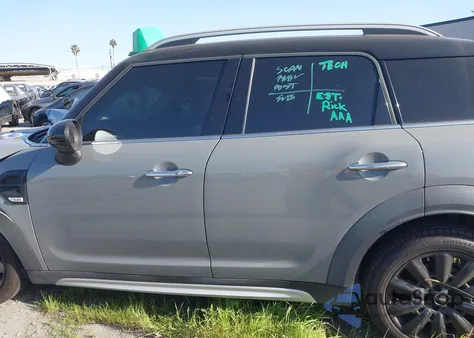 2017 Mini Countryman Cooper from USA, damaged, VIN WMZYS7C30H3B62901